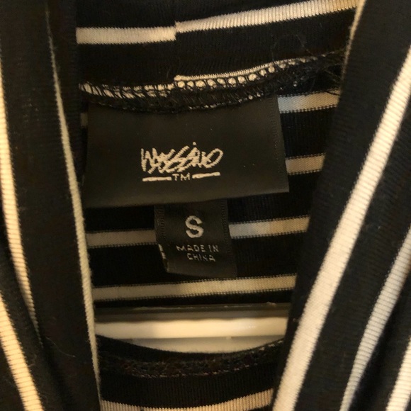 Mossimo Black & White Stripe Turtleneck - Picture 5 of 6
